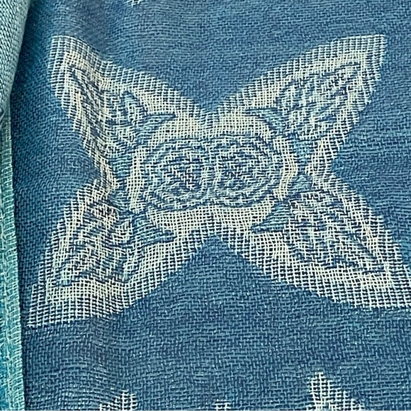 Blue & Silver Metallic Large Scarf – Boho Paisley Wrap70" x 27" - Picture 3 of 9